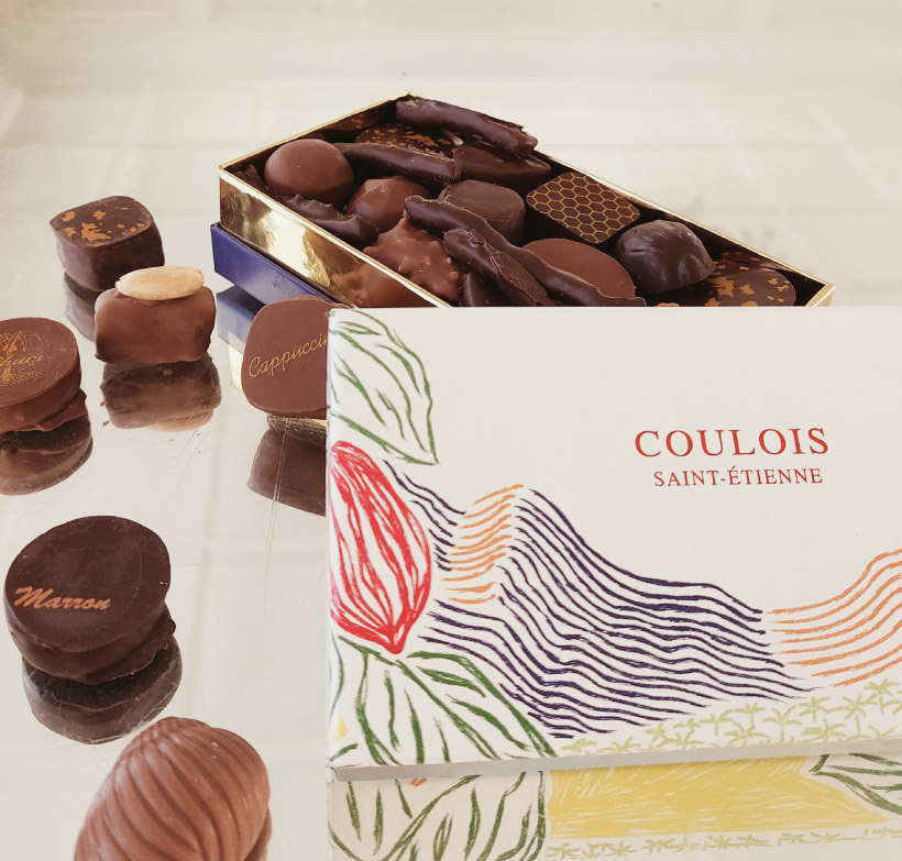 Régalez vos papilles avec nos chocolats et nos confiseries de Pâques et de Noël. 